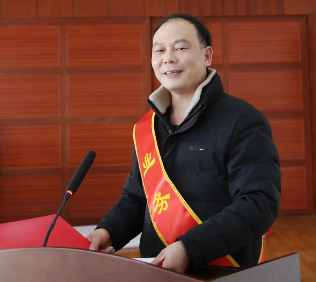 640 (2).webp (3).png 640 (2).webp (3).png